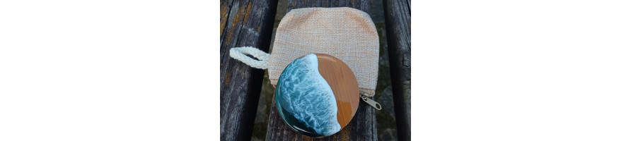 Pack Artesanal Resina: Espejo Bambú Personalizado y Neceser | Regalo Exclusivo
